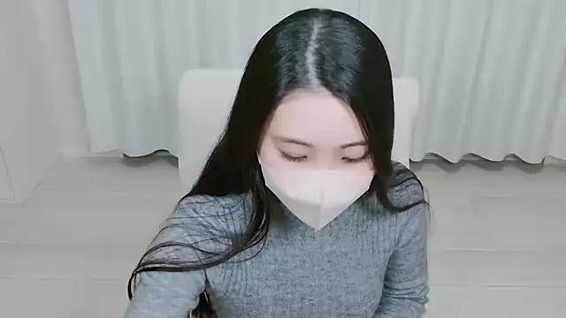 Snapshot of yuki_room chatting on 10-03-25, 02:36 yuki room online show from 10-03-25, 02:36