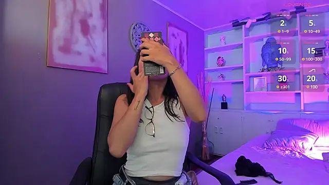 Lucy Williiams online show from 03-15-25, 07:59