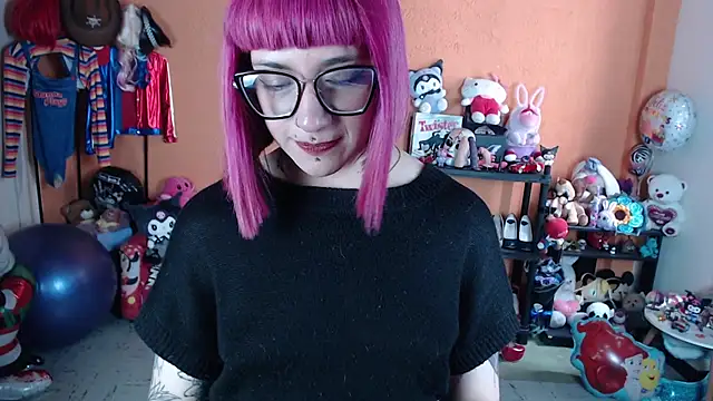 MissMiia2 online show from 01-05-26, 05:27