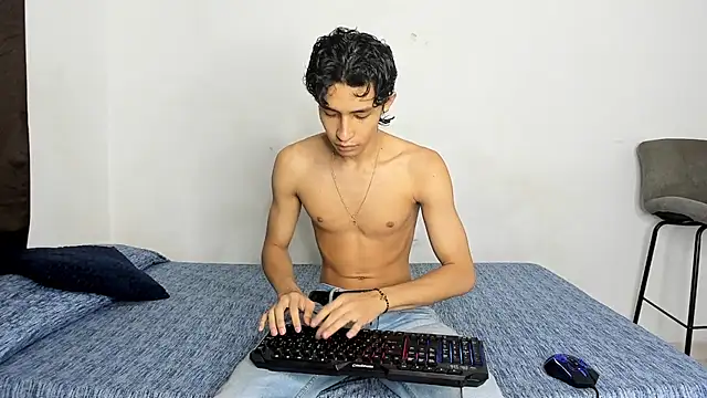 evanscollins online show from 12-15-25, 10:47