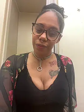 Princess Desirae online show from 04-10-26, 04:50