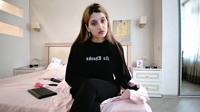 Iren online show from 11-19-25, 07:41