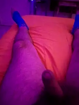 Snapshot of Argento14 chatting on 10-17-25, 05:10 Argento14 online show from 10-17-25, 05:10