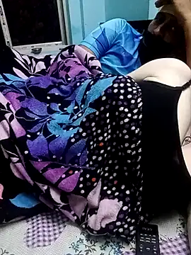 Snapshot of Raja_Ranii chatting on 12-21-24, 09:47 Raja Ranii online show from 12-21-24, 09:47