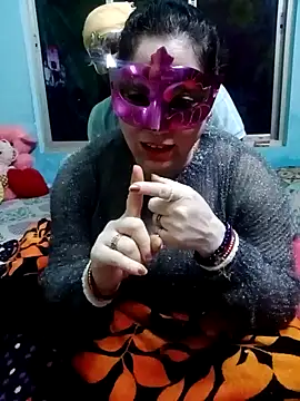 Snapshot of Raja_Ranii chatting on 01-12-25, 05:33 Raja Ranii online show from 01-12-25, 05:33