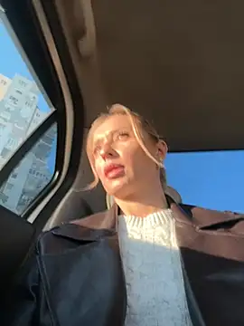 Diamond Bunny  online show from 01-16-26, 01:59