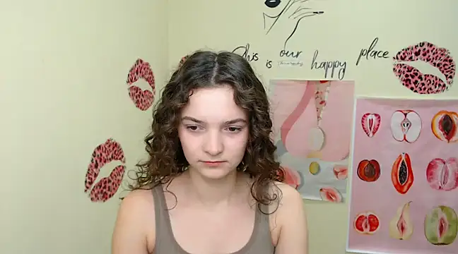 Snapshot of _SusieSu_ chatting on 12-14-24, 01:16 SusieSu online show from 12-14-24, 01:16
