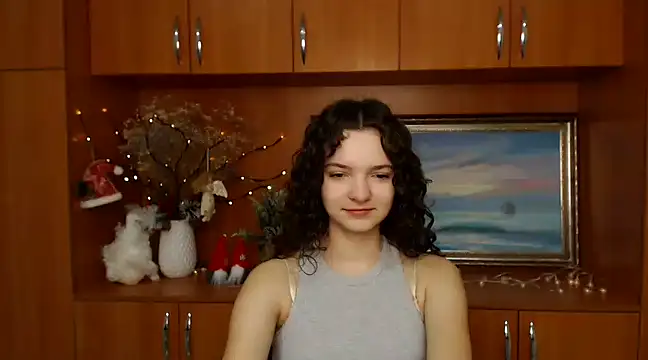 Snapshot of _SusieSu_ chatting on 12-21-24, 07:24 SusieSu online show from 12-21-24, 07:24