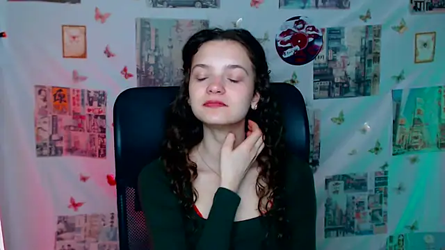  SusieSu  online show from 04-10-26, 06:18