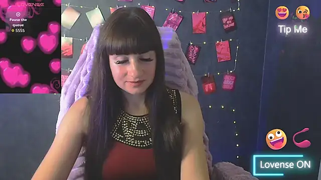 Snapshot of Violla_My chatting on 10-15-25, 05:40 Violla My online show from 10-15-25, 05:40