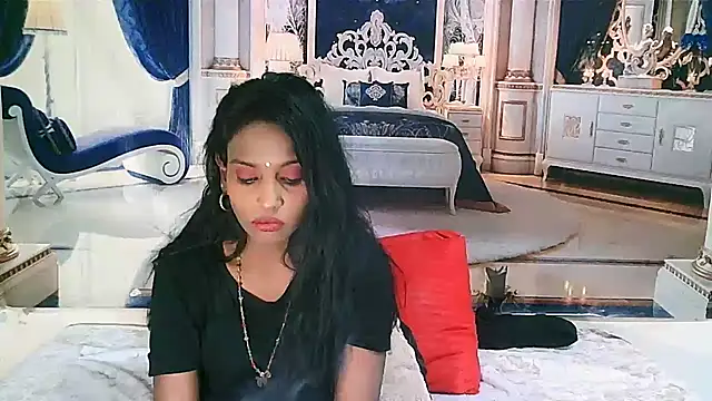 IndianLoveBug online show from 09-19-25, 05:24