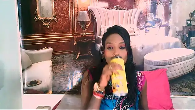 IndianLoveBug online show from 10-20-25, 06:19