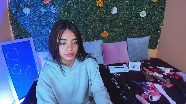 Tiffany sander online show from 01-26-25, 07:21