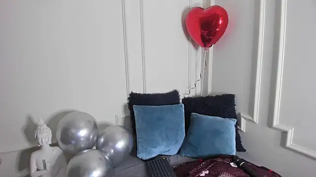 Tiffany sander online show from 02-12-25, 08:27