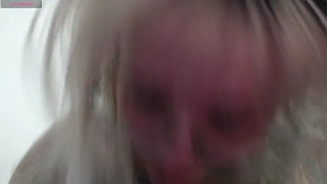 Snapshot of Cloe_five chatting on 04-27-26, 09:57 Cloe five online show from 04-27-26, 09:57