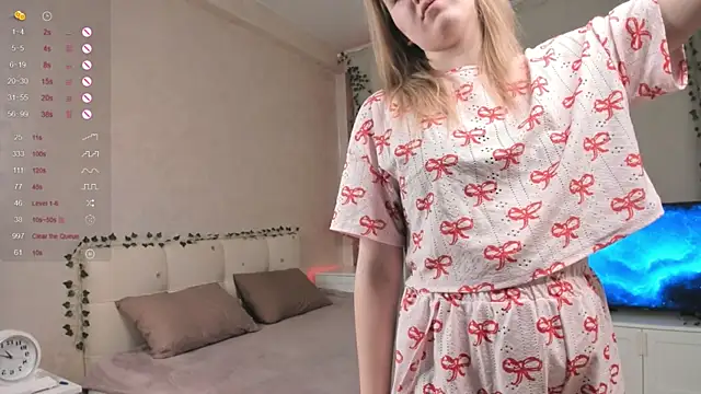 RexanneBlincoe online show from 12-15-24, 01:13