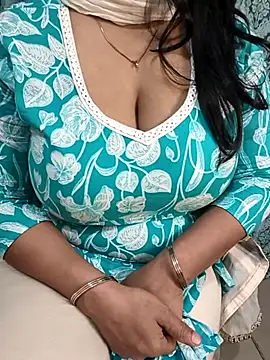 Anamika Kapoor online show from 11-23-25, 01:05