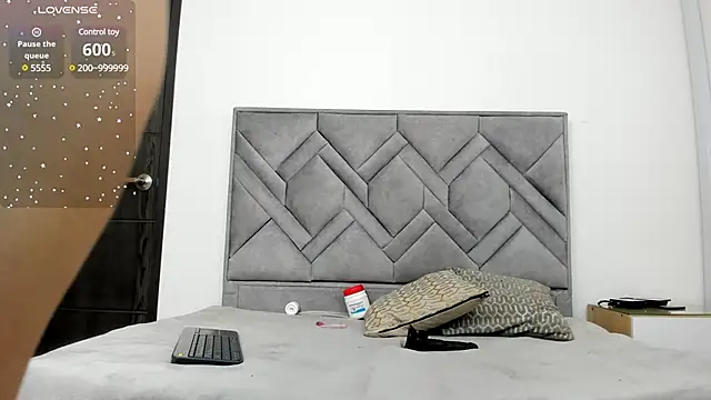 alicee 18 online show from 01-09-25, 01:35