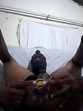 hugecrksam online show from 03-07-26, 07:55