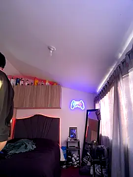 sue   0 online show from 11-06-25, 09:59