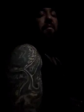 Beardedtattood online show from 11-29-25, 09:01