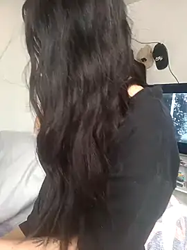 Snapshot of SophieWinslow chatting on 03-05-25, 10:21 SophieWinslow online show from 03-05-25, 10:21