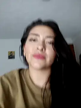 Snapshot of SophieWinslow chatting on 03-16-25, 01:59 SophieWinslow online show from 03-16-25, 01:59