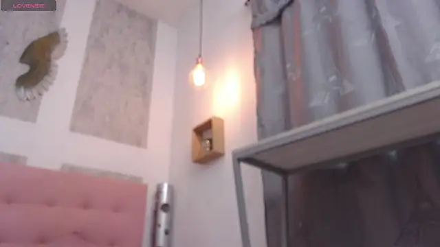 zhamira 21 online show from 05-28-26, 08:06