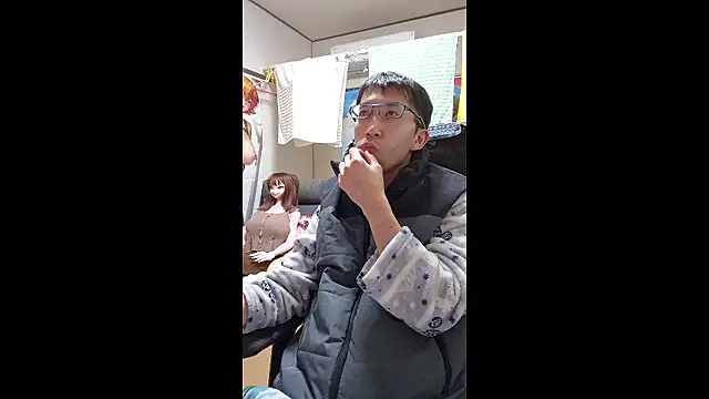 Aenbukkake kai2 online show from 11-27-25, 03:36