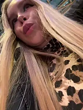 mur girl online show from 01-08-25, 01:52