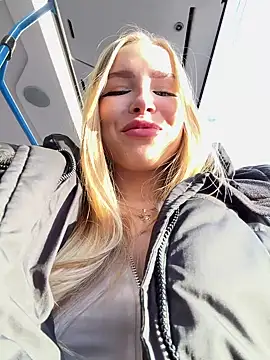 mur girl online show from 02-21-25, 08:40