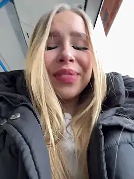 mur girl online show from 02-22-25, 08:29