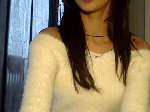 MAAYRA 09 online show from 11-22-25, 03:49