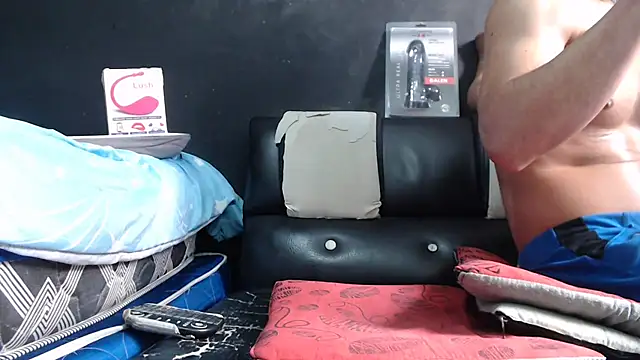 Snapshot of ethasteban27 chatting on 02-20-25, 12:47 ethasteban27 online show from 02-20-25, 12:47