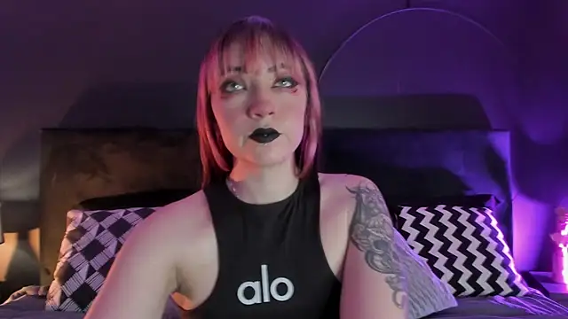 Aylen darkmoor online show from 02-12-25, 07:45