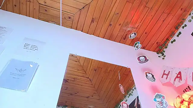 Naia x online show from 10-25-25, 07:52