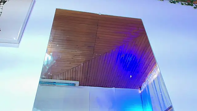 Naia x online show from 11-06-25, 07:59