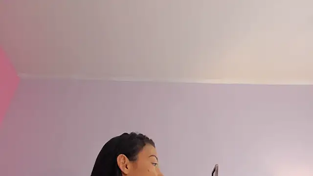 lupeebony online show from 06-27-26, 07:52