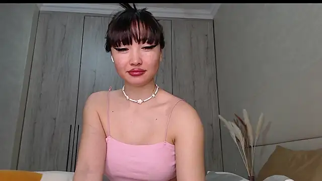 MiaRie online show from 06-08-26, 04:24