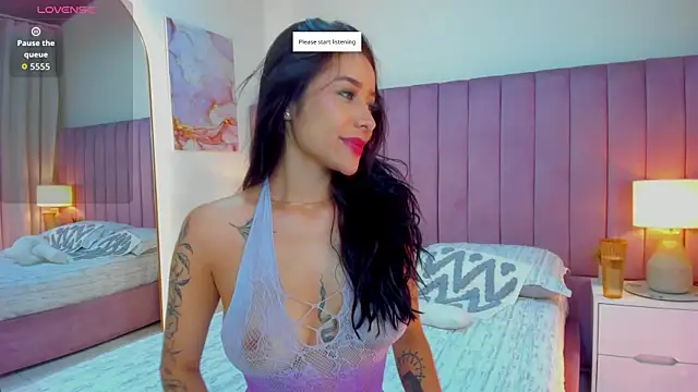 SweetGirl       online show from 11-04-25, 11:53