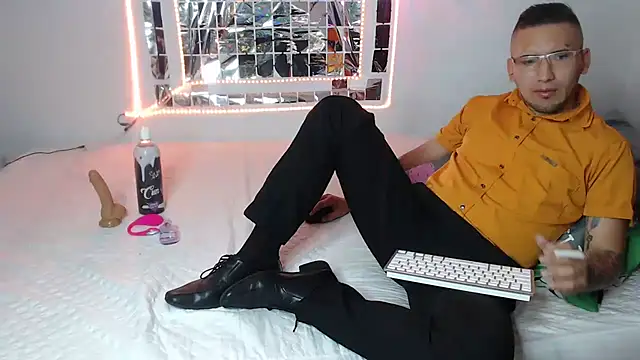 Snapshot of Jeiison_duf chatting on 01-08-26, 10:28 Jeiison duf online show from 01-08-26, 10:28