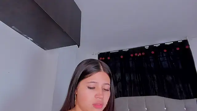 game with lesbians  online show from 06-04-26, 10:16