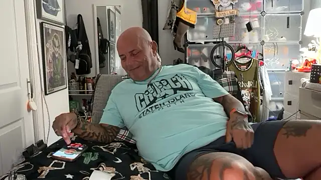 joeytatts66 online show from 10-28-25, 01:09