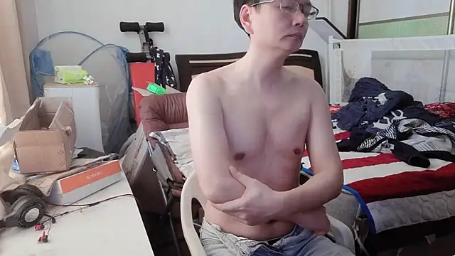 hotkaier online show from 04-09-26, 03:17