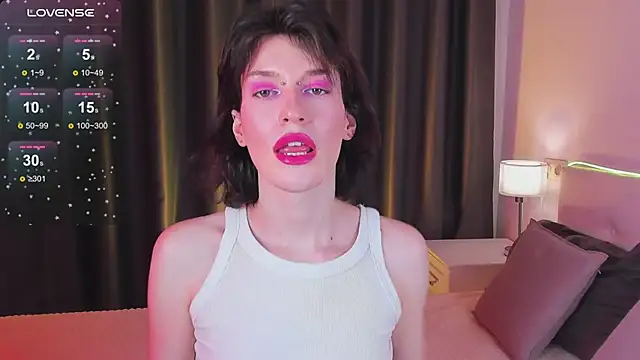 Snapshot of Kolette_Gray chatting on 01-18-25, 03:27 Kolette Gray online show from 01-18-25, 03:27