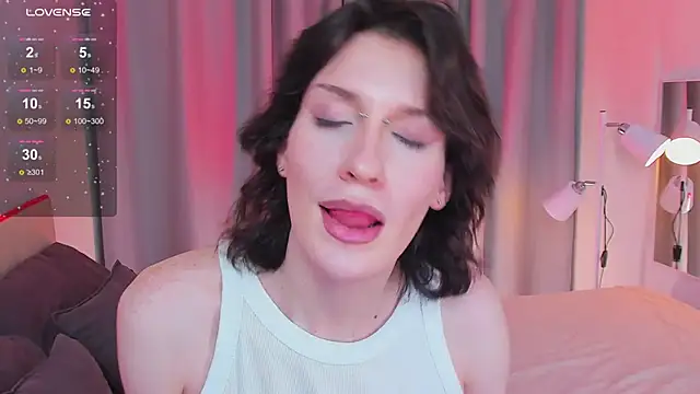 Snapshot of Kolette_Gray chatting on 01-31-25, 03:33 Kolette Gray online show from 01-31-25, 03:33