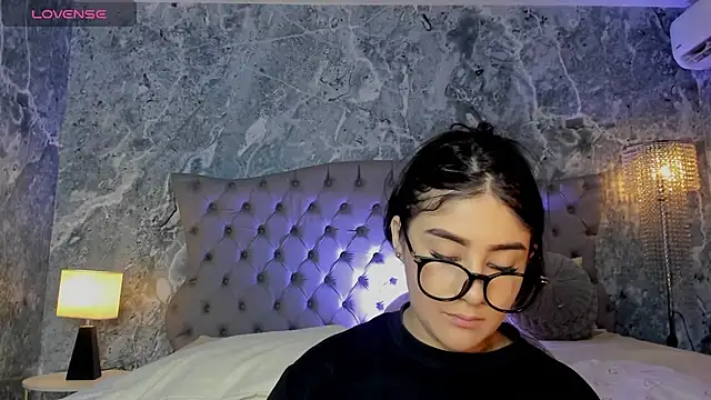 Belliinda 21 online show from 06-20-26, 07:05