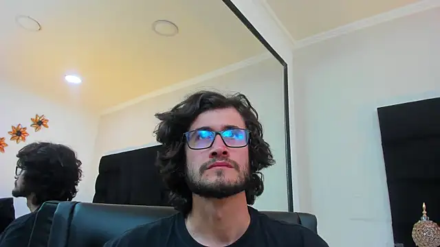 Loggan donnelly online show from 03-05-25, 09:04