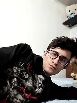 Loggan donnelly online show from 12-16-25, 08:58