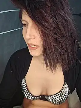 Lenchen  online show from 01-15-25, 07:44